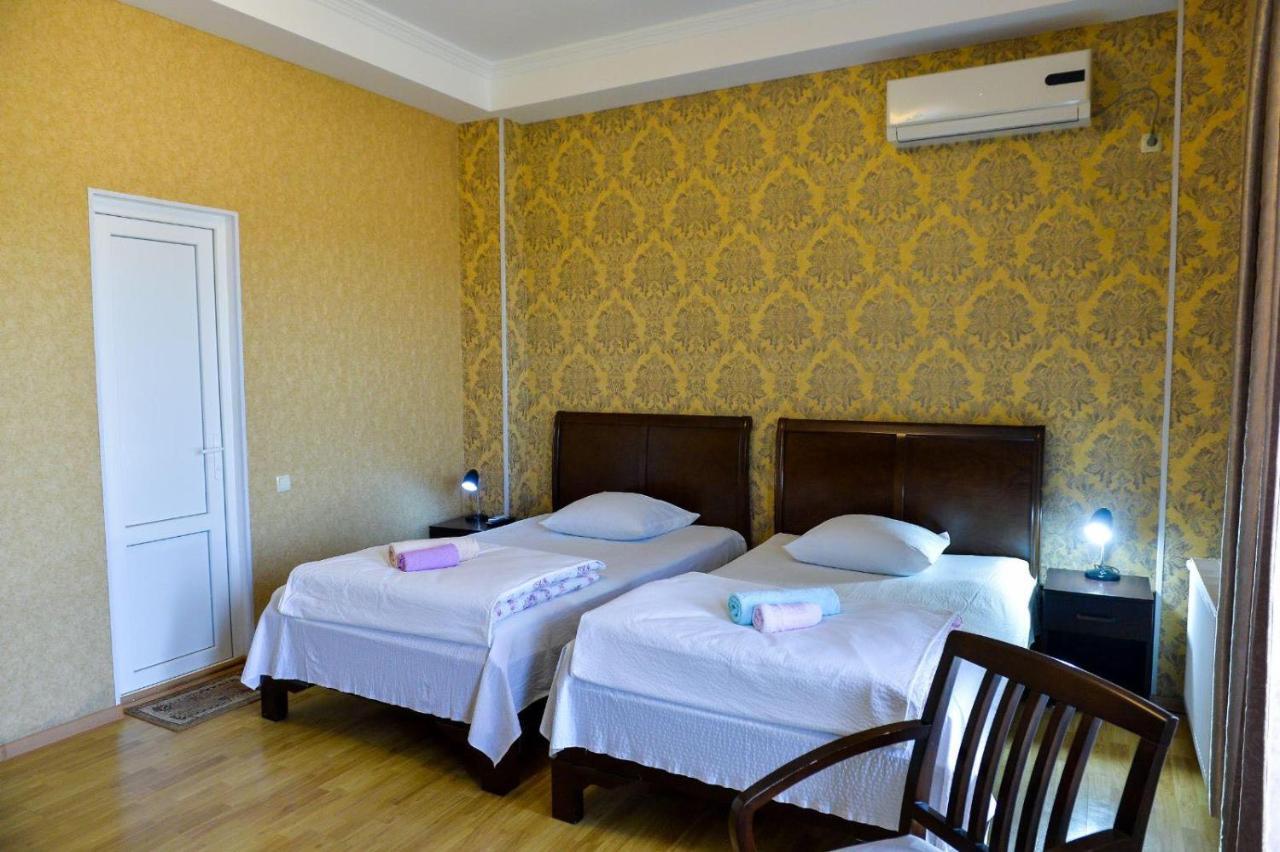Argopalace Kutaisi Esterno foto